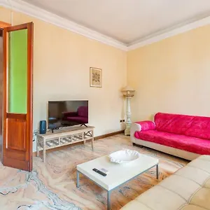  Apartment Under The Basilica Of Sant'andrea Italy